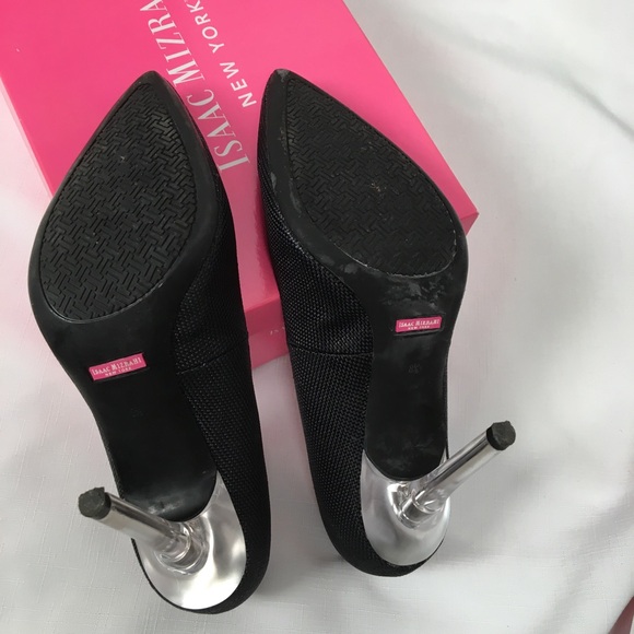 Isaac Mizrahi IsLeeza Textured Black Pumps with Clear Heel - Picture 8 of 15